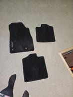 Mazda 2 2008 automatten 3stuks., Auto diversen, Automatten, Ophalen of Verzenden, Zo goed als nieuw