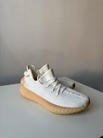 Adidas Yeezy 350 V2 Triple White - Maat 36, Ophalen of Verzenden, Gedragen, Wit, Sneakers of Gympen