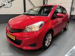 Toyota Yaris 1.3 VVT-i Aspiration Automaat|Navi|Camera, Euro 5, Stof, Gebruikt, Zwart