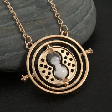 Harry Potter Time Turner Ketting beschikbaar voor biedingen