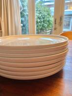 8 witte borden van HEMA / 8 bone white plates, Ophalen of Verzenden, Zo goed als nieuw, Bord(en), Overige stijlen