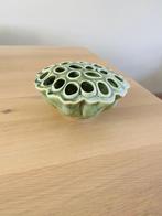 Nieuwe Des pots Lotus vaas in de kleur lichtgroen / groen., Huis en Inrichting, Woonaccessoires | Vazen, Aardewerk of Porselein