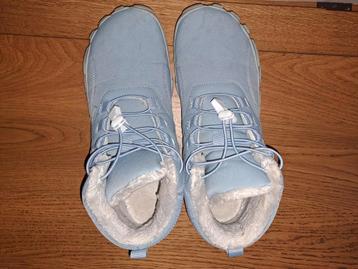 Winter blote voeten schoenen. Maat 41 beschikbaar voor biedingen