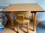 Kindertafel en stoeltje, Kinderen en Baby's, Kinderkamer | Tafels en Stoelen, Gebruikt, Ophalen of Verzenden, Tafel(s) en Stoel(en)