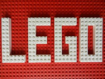 Gezocht: Partij Lego uit de jaren 70, 80 of 90 beschikbaar voor biedingen