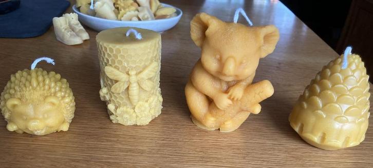 100 procent bijenwas kaarsen gemaakt door imker, Huis en Inrichting, Woonaccessoires | Kandelaars en Kaarsen, Nieuw, Minder dan 25 cm