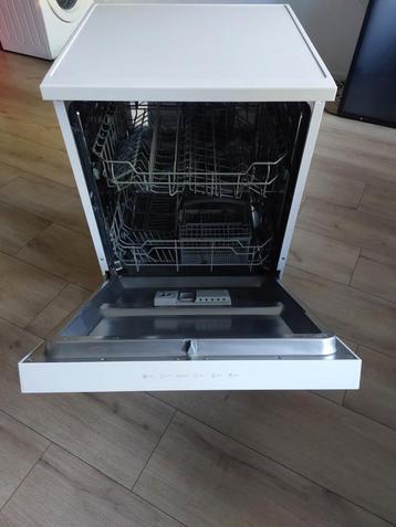 Schone Vaatwasmachine Vrijstaand beschikbaar voor biedingen