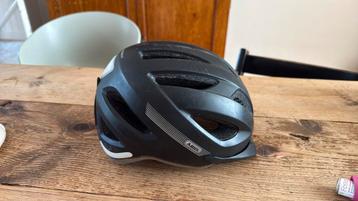 Speedpedelac Helm Abus beschikbaar voor biedingen