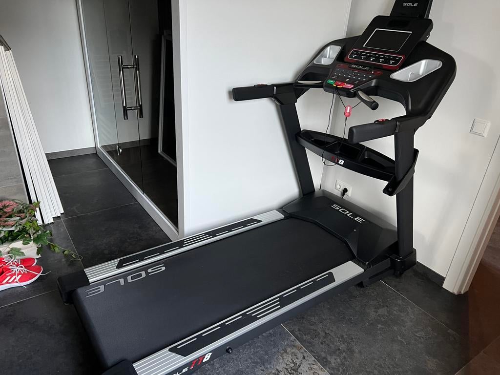 Sole Fitness TT8 Treadmill met incline en decline, Sport en Fitness, Fitnessmaterialen, Ophalen, Zo goed als nieuw, Overige typen