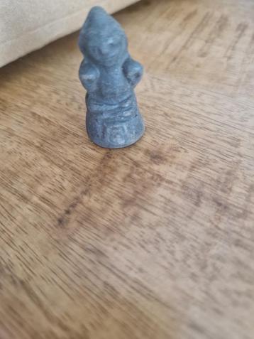 	 Kleibeeldje bodemvondst. beschikbaar voor biedingen