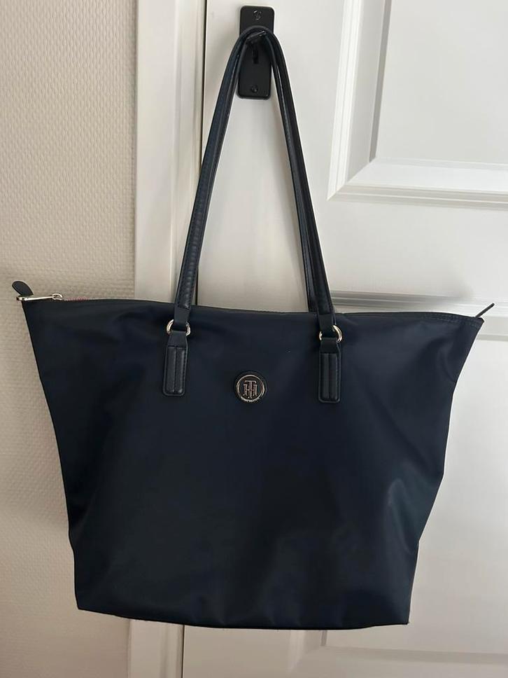 TOMMY HILFINGER TAS / SCHOUDERTAS …, Sieraden, Tassen en Uiterlijk, Tassen | Damestassen, Gebruikt, Blauw, Ophalen of Verzenden
