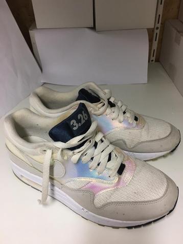 Nike 3.26 Dames Sneakers maat 40,5 beschikbaar voor biedingen