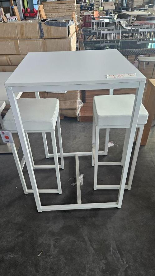 Mooie set! Bartafel met 2 barkrukken, Huis en Inrichting, Tafels | Statafels, Zo goed als nieuw, Ophalen