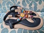 Niet gedragen sandalen/ teenslippers van Siketu met kralen, Ophalen, Zwart, Sandalen of Muiltjes, Zo goed als nieuw
