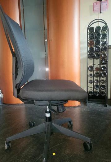 Comfortabele bureaustoel - Zwart beschikbaar voor biedingen