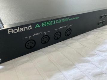 Yamaha QX3 midi sequencer & Roland A-880 midi patchbay beschikbaar voor biedingen