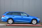 Skoda Octavia Combi 1.0 TSI Business Edition trekhaak, Auto's, Stof, Gebruikt, Blauw, Origineel Nederlands