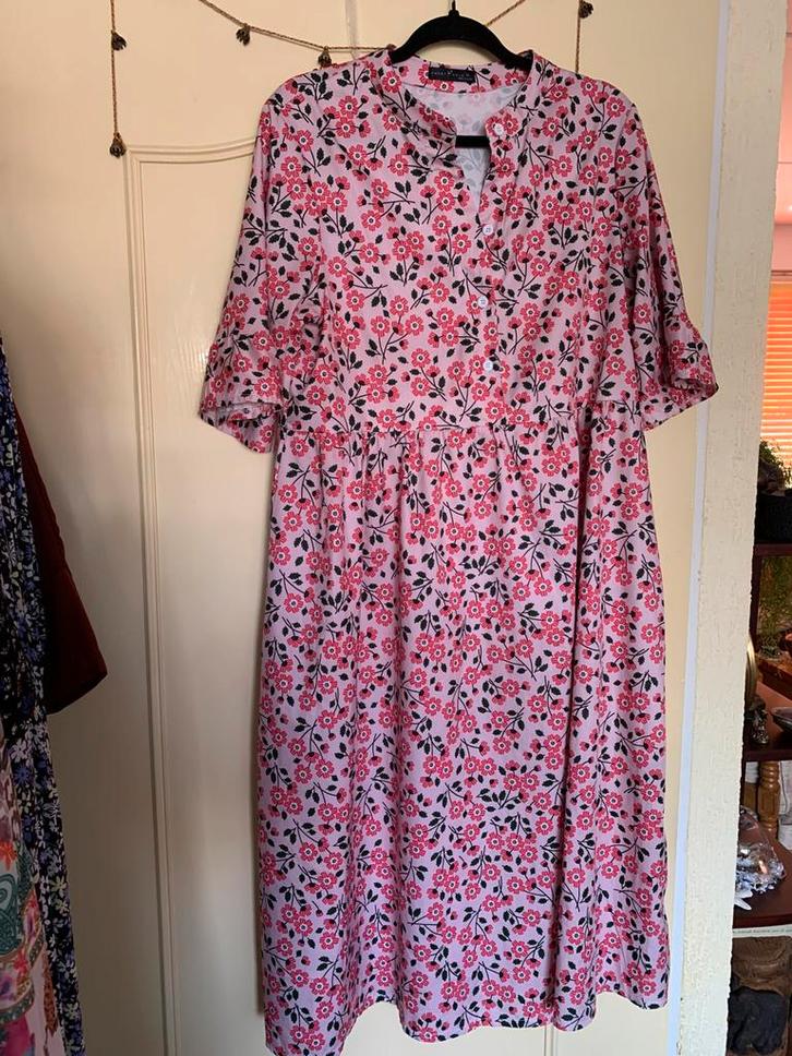 Mooie zomerjurk  XL  =  44/46, Kleding | Dames, Jurken, Zo goed als nieuw, Maat 46/48 (XL) of groter, Onder de knie, Ophalen of Verzenden