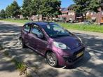 Peugeot 107 1.0 12V 5DR 2012, Voorwielaandrijving, Stof, Overige kleuren, 4 stoelen