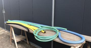 diverse drukslangen en aanzuigslangen diverse lengtes en dia beschikbaar voor biedingen