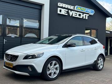 Volvo V40 Cross Country 1.5 T3 Ocean Race PANO/CAMERA beschikbaar voor biedingen