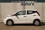 Toyota Aygo 1.0 VVT-i X-Fun -AIRCO-LED-, Voorwielaandrijving, Stof, Gebruikt, Euro 6