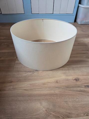 Witte/Crème Lampenkap 60cm beschikbaar voor biedingen