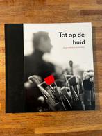 Ans Markus - Tot op de huid, Ophalen of Verzenden, Zo goed als nieuw, Overige onderwerpen