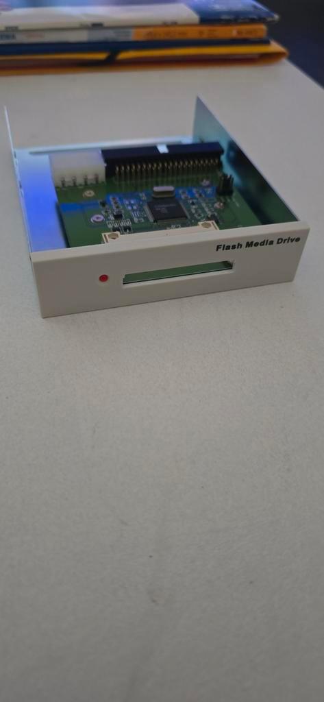 Akai MPC 2000 and XL Flashcard reader, Muziek en Instrumenten, Samplers, Ophalen of Verzenden