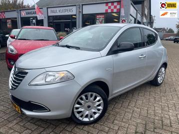 Lancia Ypsilon 1.2 Platinum *airco + parkeersensor + trekhaa beschikbaar voor biedingen