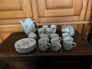 Nutroma, koffieservies, vlinders beschikbaar voor biedingen