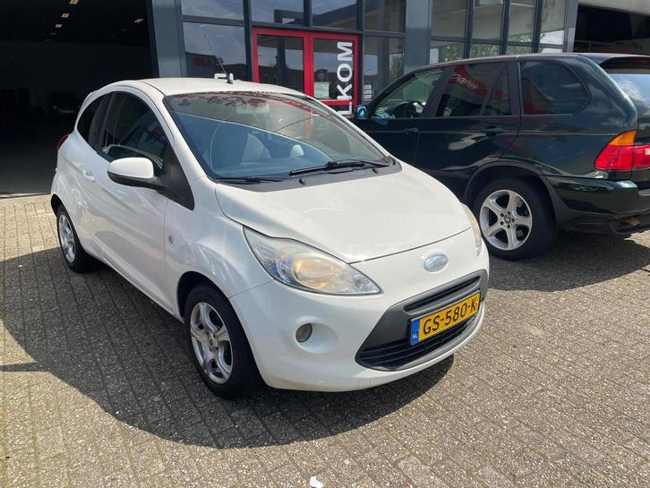 Ford Ka 1.2 Titanium leuke auto, Auto's, Ford, Te koop, Ka, ABS, Airbags, Airconditioning, Boordcomputer, Centrale vergrendeling