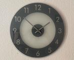UTS Quartz wandklok, glas, 35 cm, Ophalen of Verzenden, Gebruikt, Analoog, Wandklok