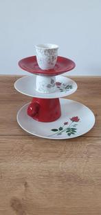 Etagere kopjes bordjes rood wit met rozen, Ophalen of Verzenden