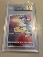 Red's Pikachu | Promo Japan | Beckett 9.5 | €315, Hobby en Vrije tijd, Verzamelkaartspellen | Pokémon, Ophalen of Verzenden, Nieuw