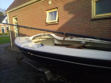Leuke zeil of motor bootje beschikbaar voor biedingen