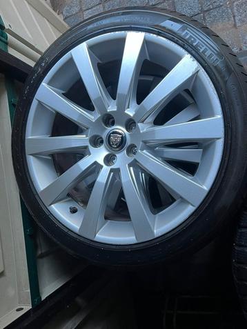 Originele Jaguar XF 19 inch Velgen + Zomerbanden 245/40 R19 beschikbaar voor biedingen