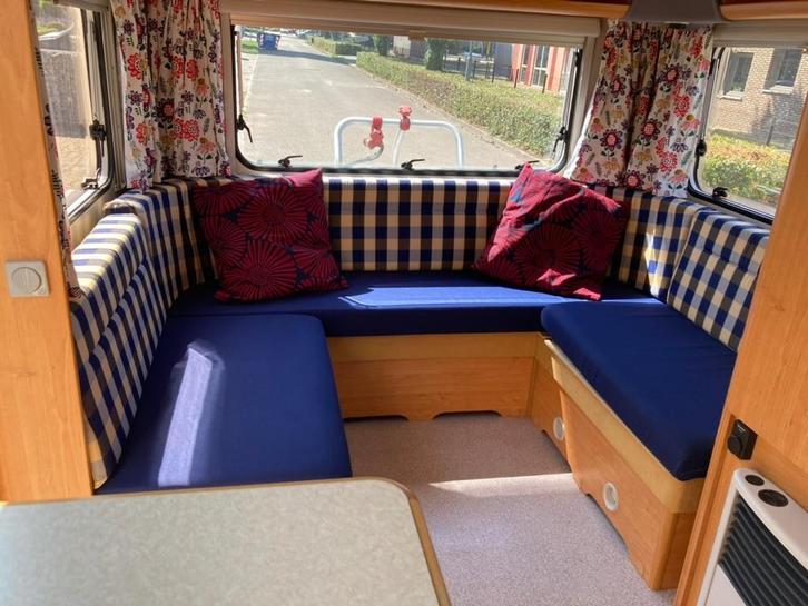 Knaus caravan, bouwjaar 2000, incl. klapbed, Caravans en Kamperen, Caravans, Particulier, tot en met 5, 750 - 1000 kg, Rondzit
