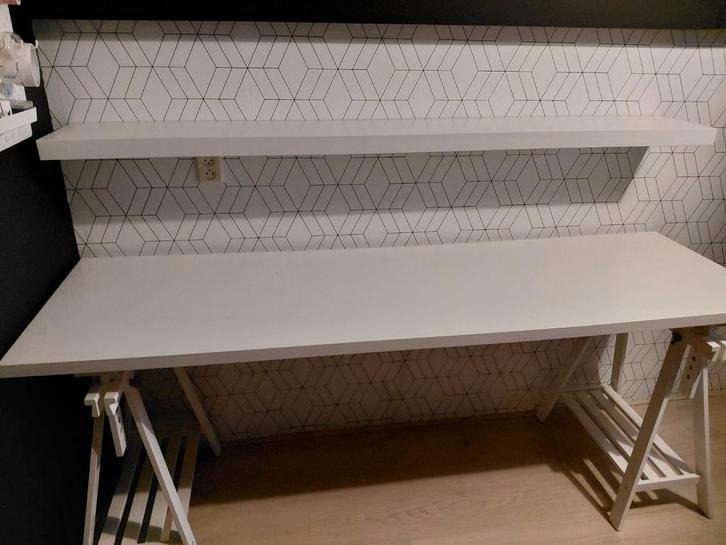 Bureau net gratis muurplank, Huis en Inrichting, Bureaus, Zo goed als nieuw, Bureau, In hoogte verstelbaar, Ophalen