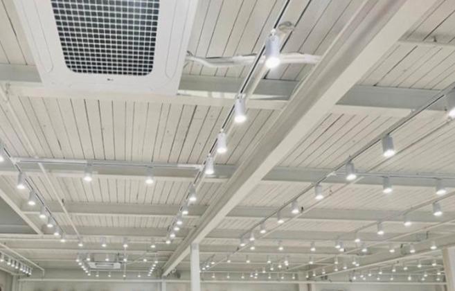 ‼️ 85 LED rail spots 3500K, Huis en Inrichting, Lampen | Spots, Zo goed als nieuw, Metaal of Aluminium, Led, Ophalen of Verzenden