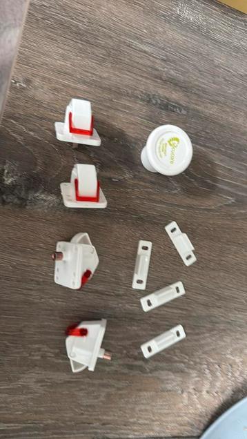 Kinderen keukenkastdeur slot magnetisch beschikbaar voor biedingen