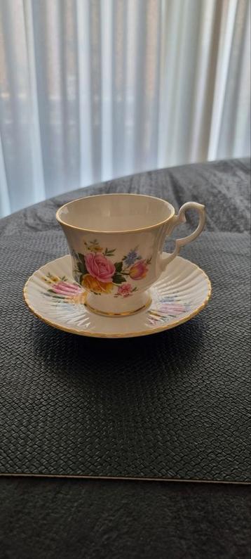 Royal Windsor Theekopje - 1957 beschikbaar voor biedingen