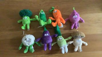 *** 8 groente knuffels *** beschikbaar voor biedingen