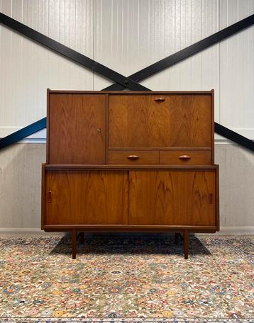 Prachtig Vintage Highboard Teak Dressoir beschikbaar voor biedingen