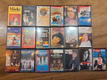 19 x cassettebandjes Nederlands, Duits beschikbaar voor biedingen