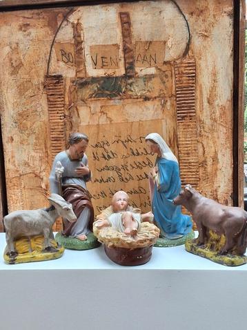 Antieke gipsen beelden kerststal beschikbaar voor biedingen