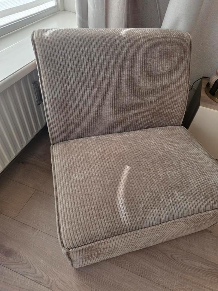 Leen Bakker Fauteuil - Taupe - Zo goed als nieuw!, Huis en Inrichting, Stoelen, Ophalen
