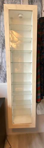 Vitrinekast ikea bertby, Huis en Inrichting, Kasten | Vitrinekasten, Ophalen, Minder dan 50 cm, Gebruikt, Glas