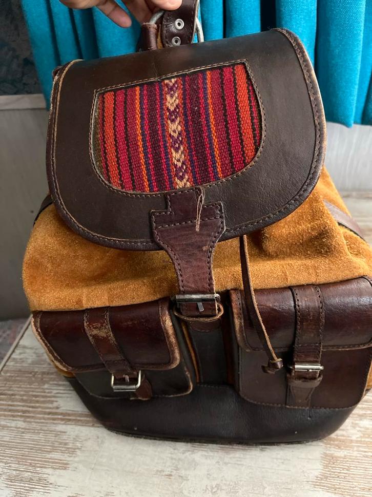 Vintage Lederen Rugzak zuid Amerika, Sieraden, Tassen en Uiterlijk, Tassen | Rugtassen, Gebruikt, Overige merken, 25 tot 40 cm