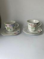 2 x vintage kop en schotel. Art Deco stijl pastel bloem, Huis en Inrichting, Keuken | Servies, Ophalen, Zo goed als nieuw, Overige stijlen